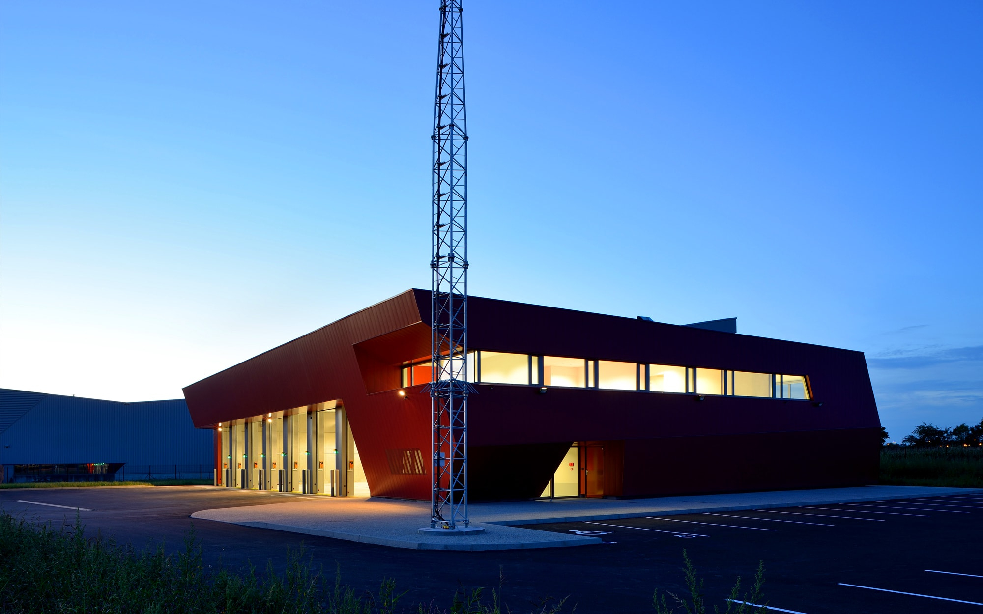 CBXS architectes à Lyon - Grand Angle architecture, SDIS Genas